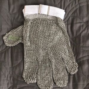 Safe/T-gard stainless steel mesh safety glove